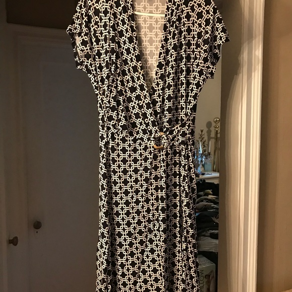 Banana Republic Dresses & Skirts - Beautiful  BR dress SALE